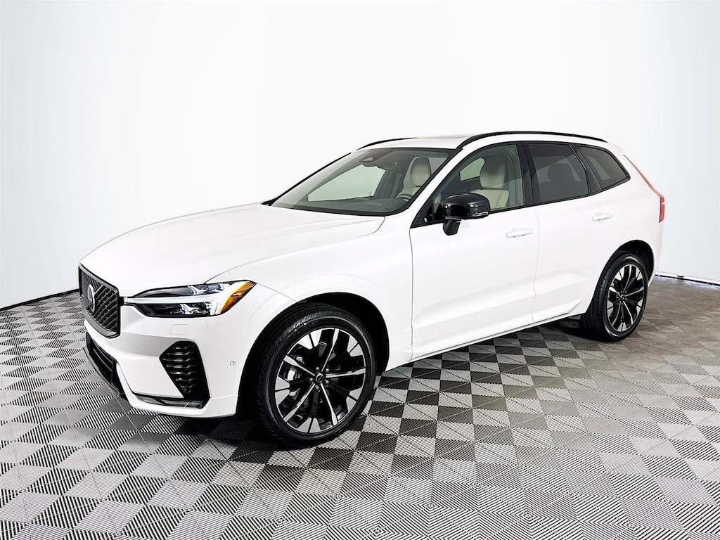 New 2026 Volvo XC60 B5 Plus SUV