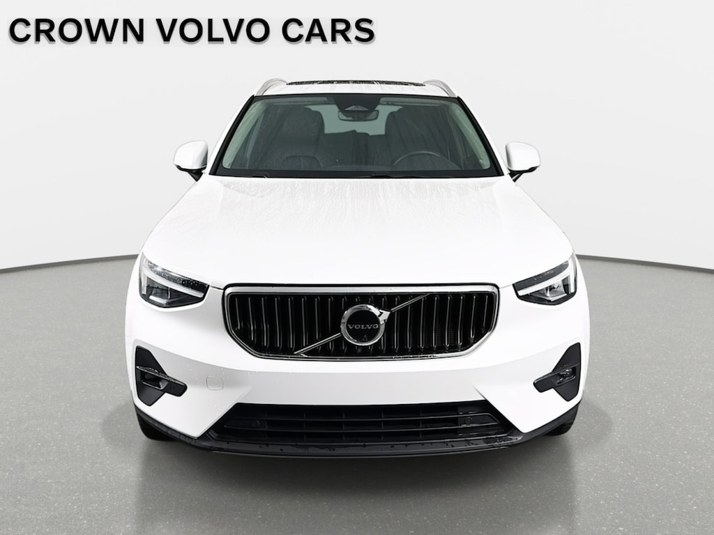 Used 2023 Volvo XC40 B5 AWD Plus Bright SUV