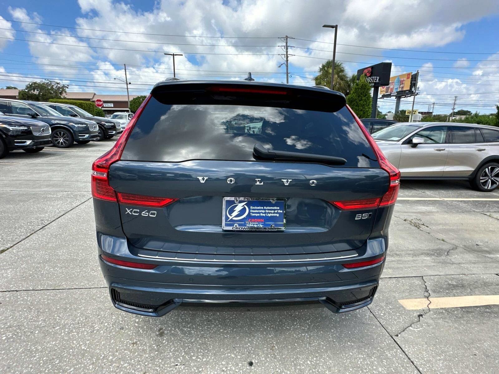 2025 Volvo XC60 B5 Plus photo 4