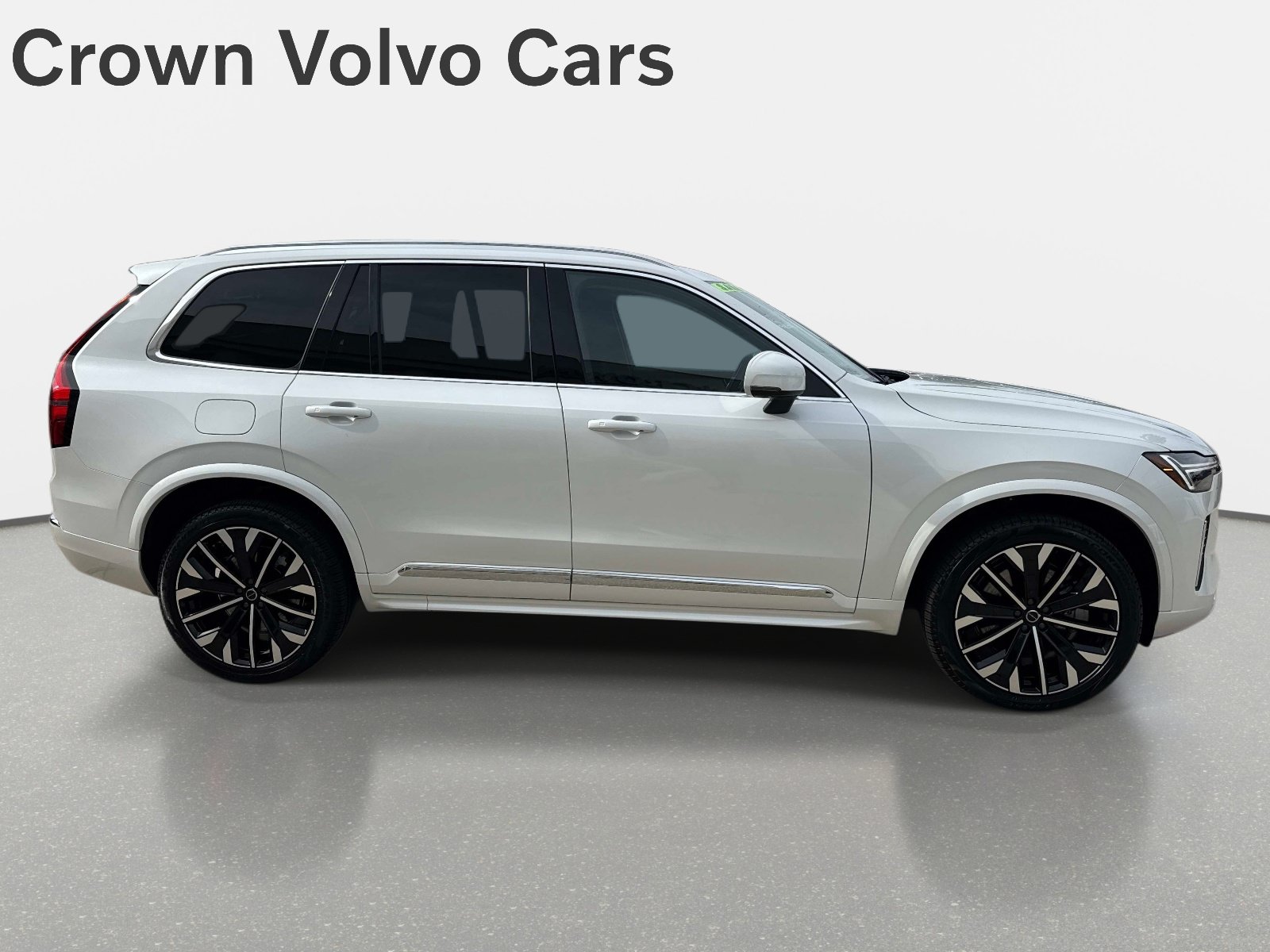 New 2026 Volvo XC90 plug-in hybrid T8 Core SUV