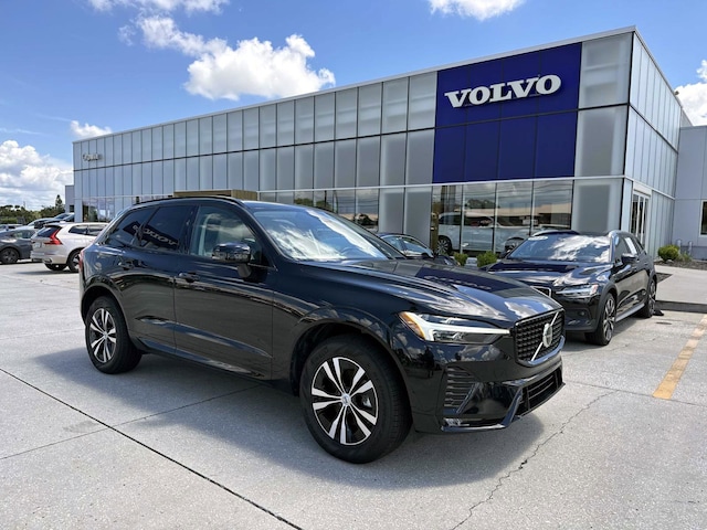 2025 Volvo XC60 B5 Core SUV