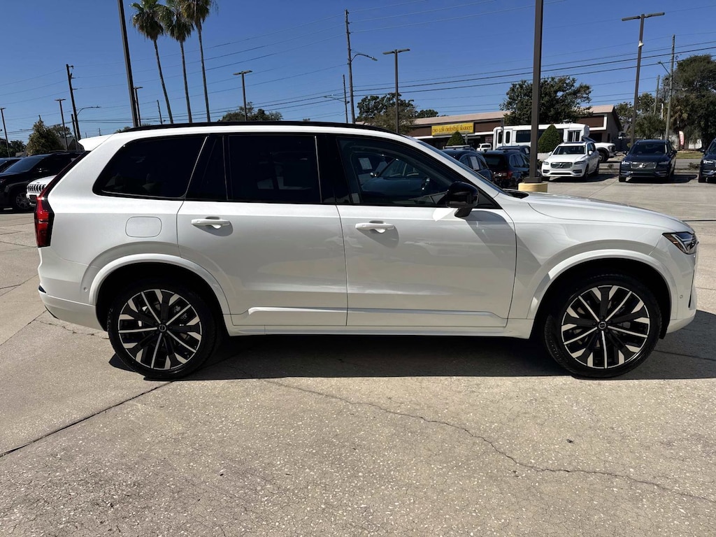 New 2026 Volvo XC90 B6 Ultra Dark Theme 6-Seater SUV