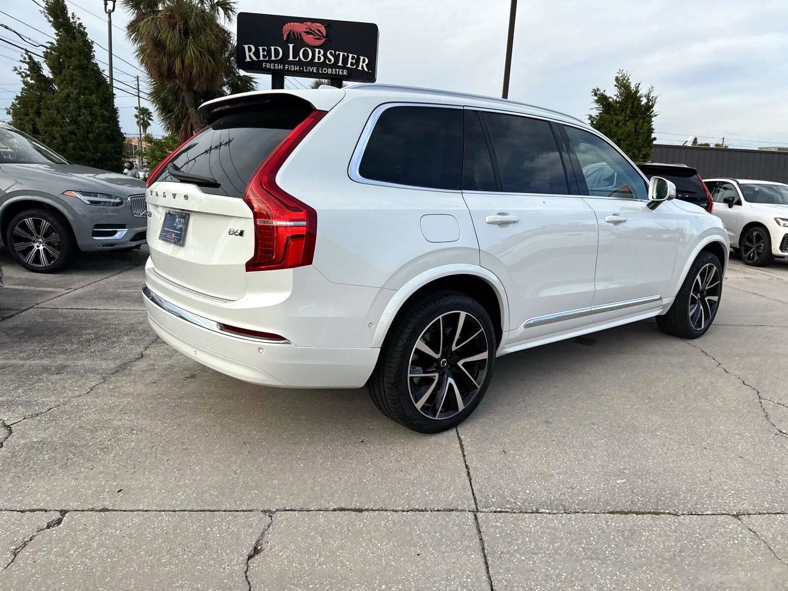 2025 Volvo XC90 Plus photo 3