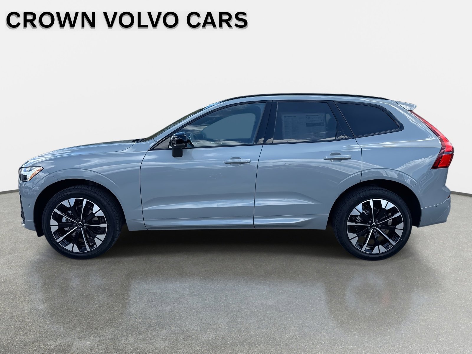 2026 Volvo XC60 Plus - Photo 7