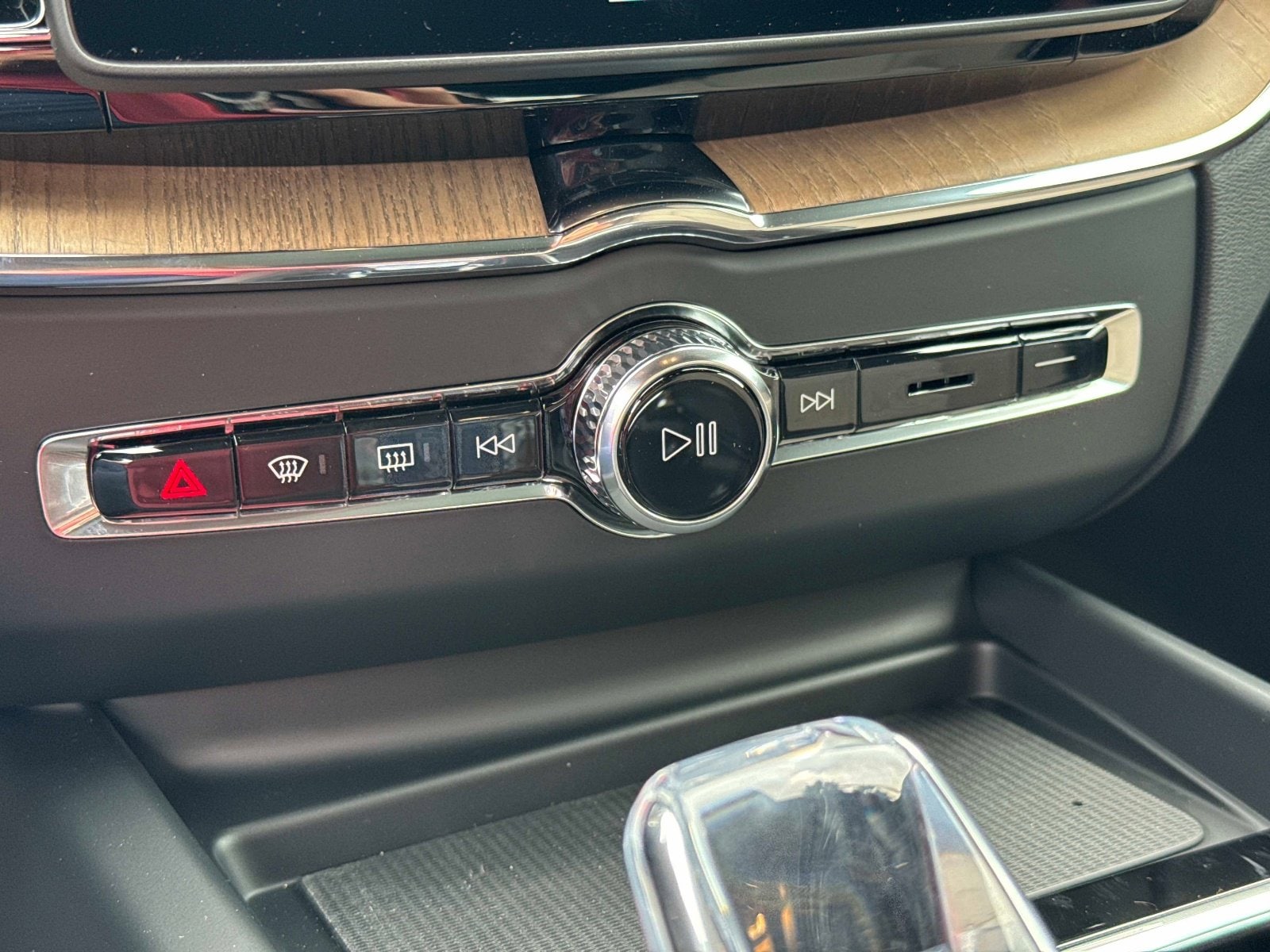 2026 Volvo XC60 Plus - Photo 26