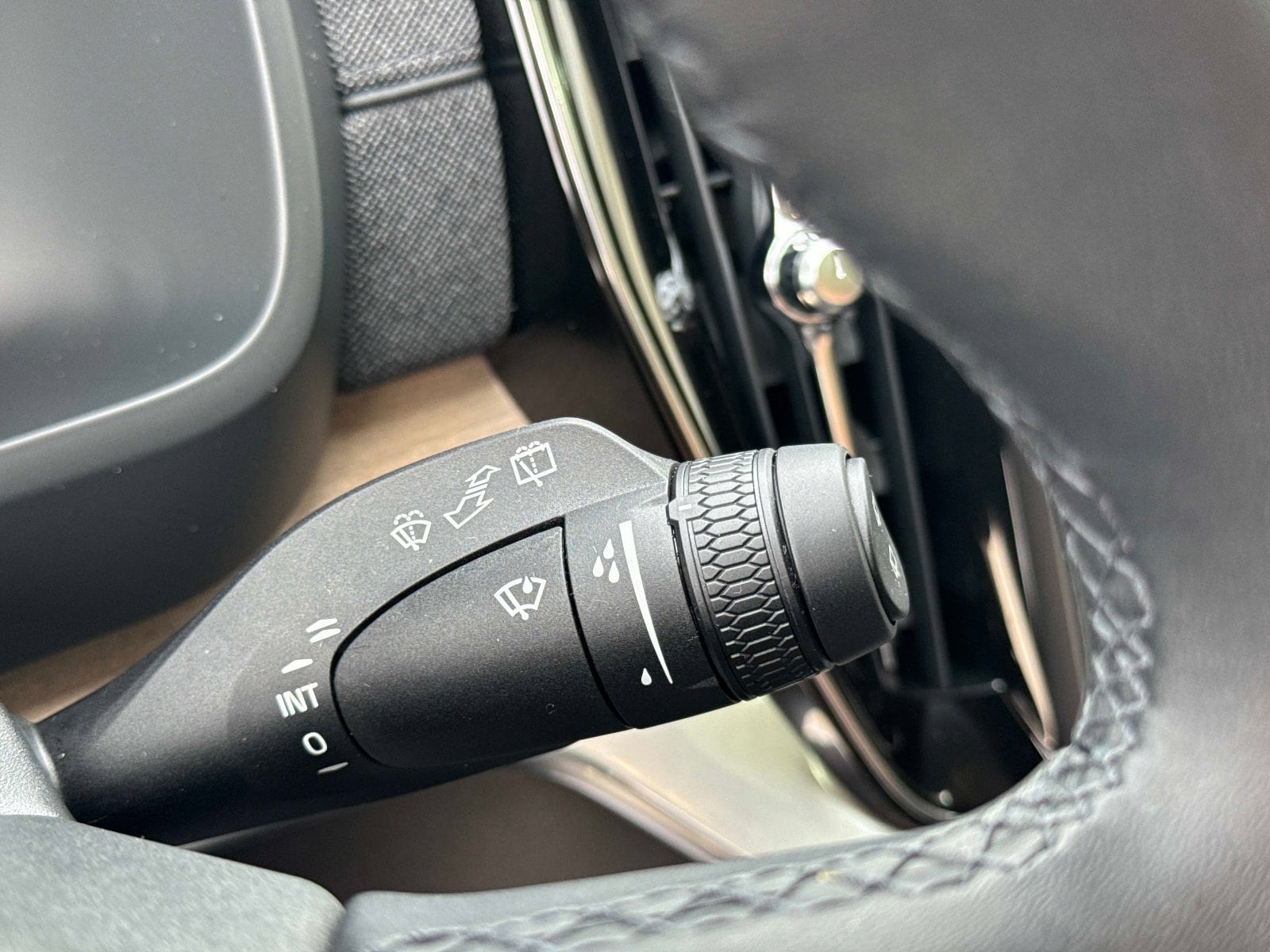 2026 Volvo XC90 Core - Photo 26