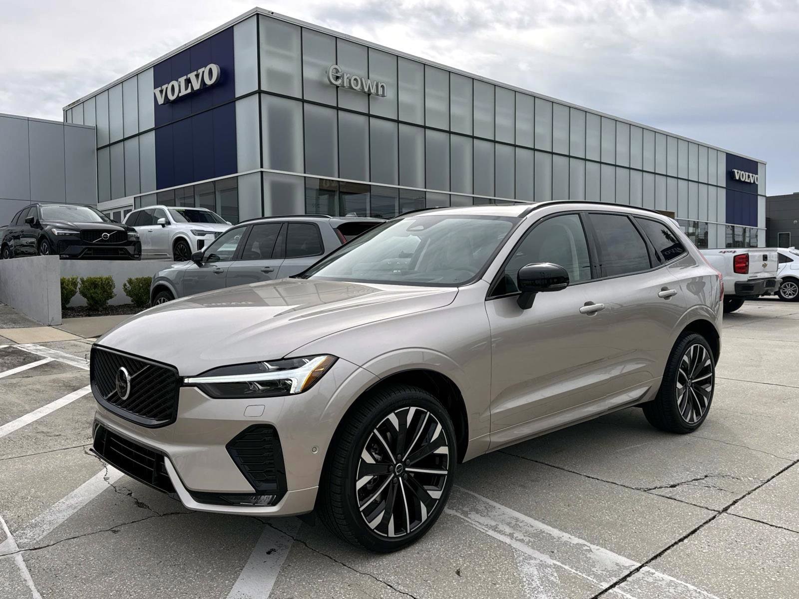 2026 Volvo XC60 Ultra's photo