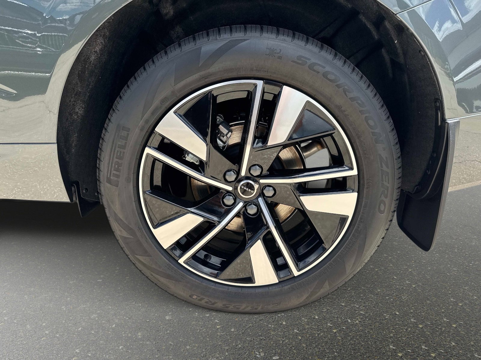 2026 Volvo XC60 Core - Photo 10