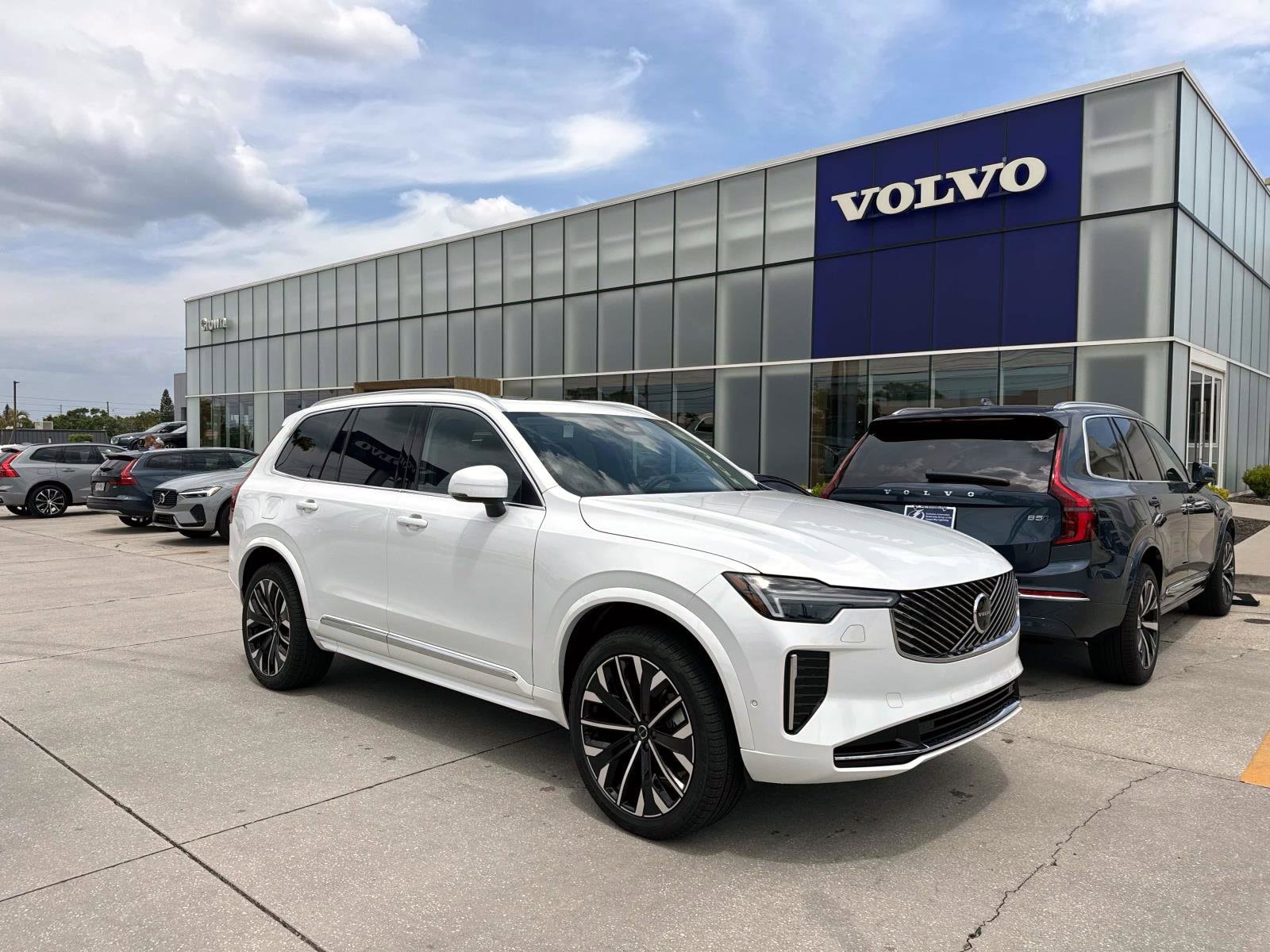 2025 Volvo XC90 B5 (2025.5) Plus