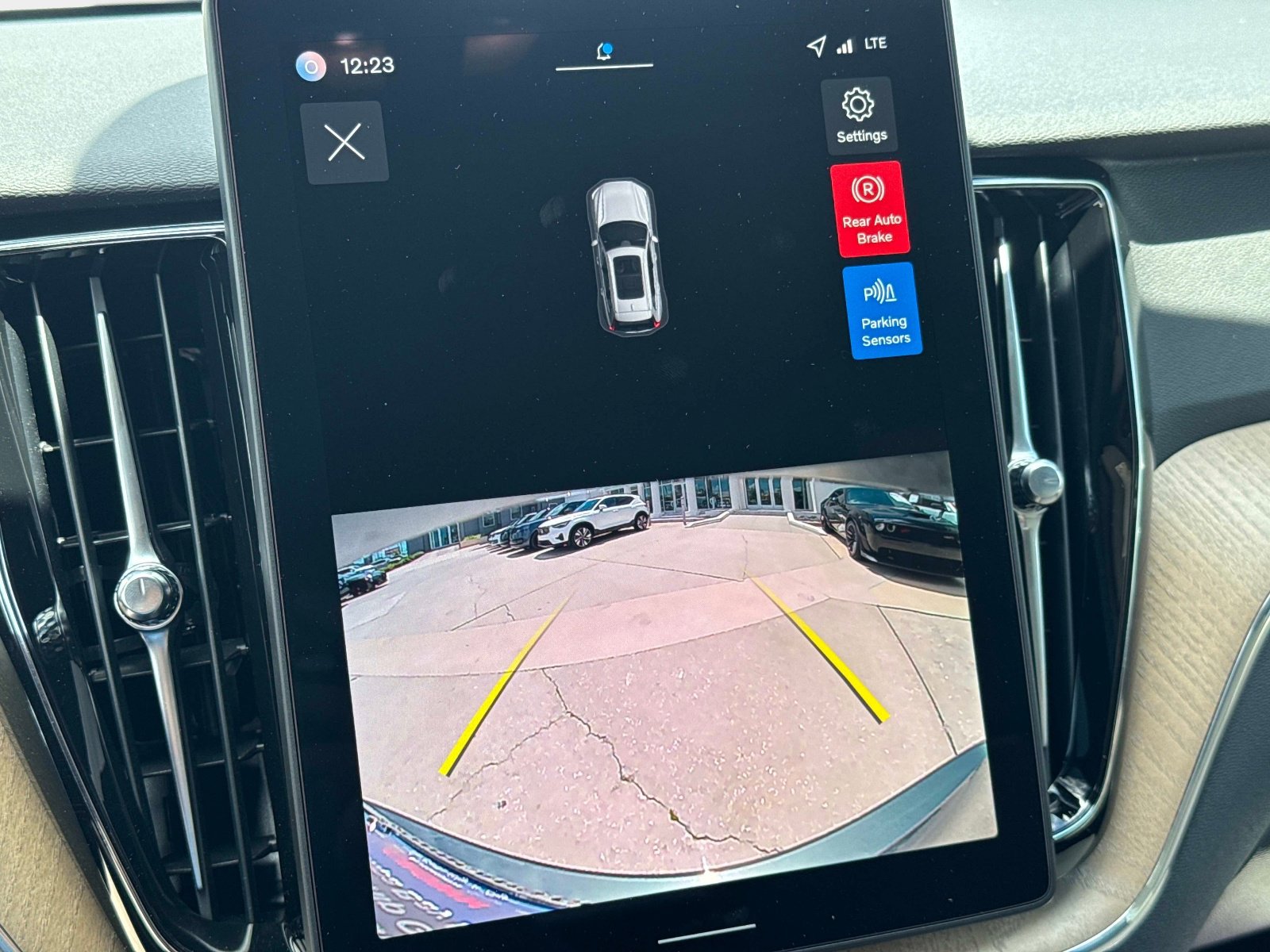 2026 Volvo XC60 Core - Photo 24