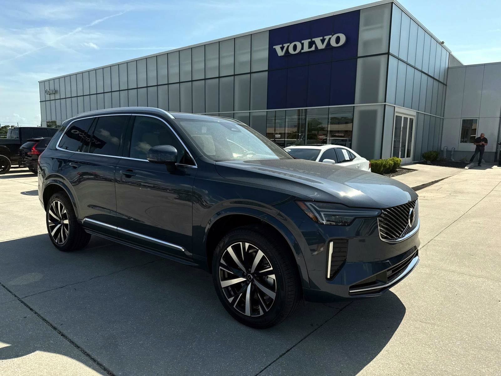 2025 Volvo XC90 B5 (2025.5) Core