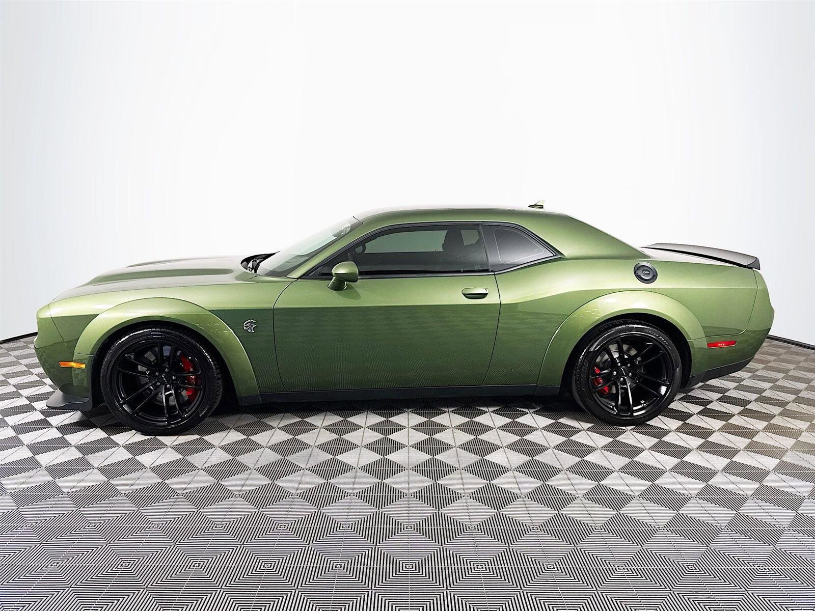 2022 Dodge Challenger SRT8 Hellcat Widebody photo 4