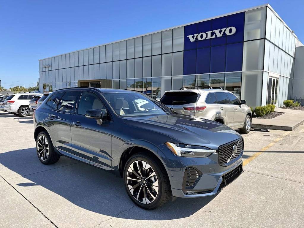 New 2026 Volvo XC60 B5 Plus SUV