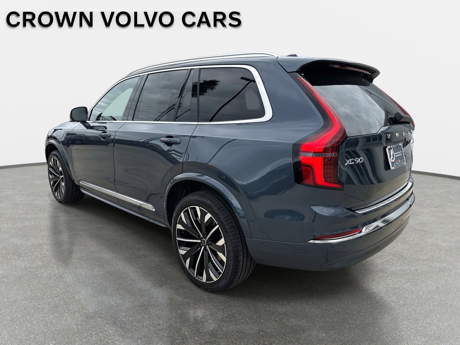 2026 Volvo XC90 Plus - Photo 7
