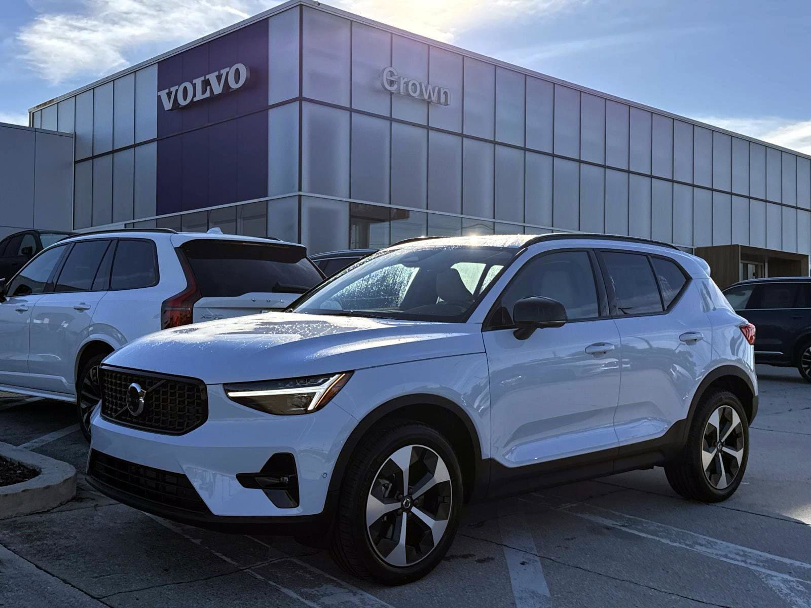 2026 Volvo XC40 Plus's photo