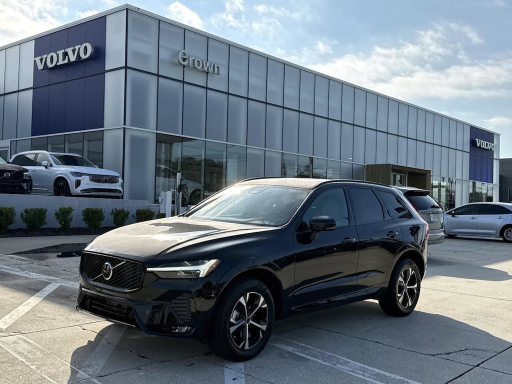 New 2026 Volvo XC60 B5 Core SUV