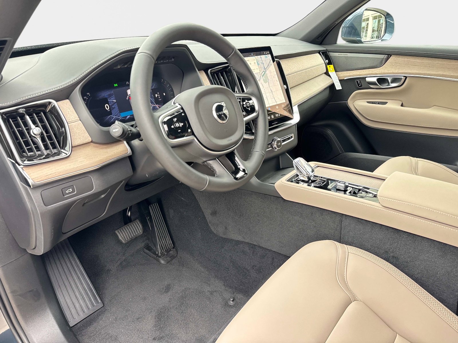 2026 Volvo XC90 Plus - Photo 19