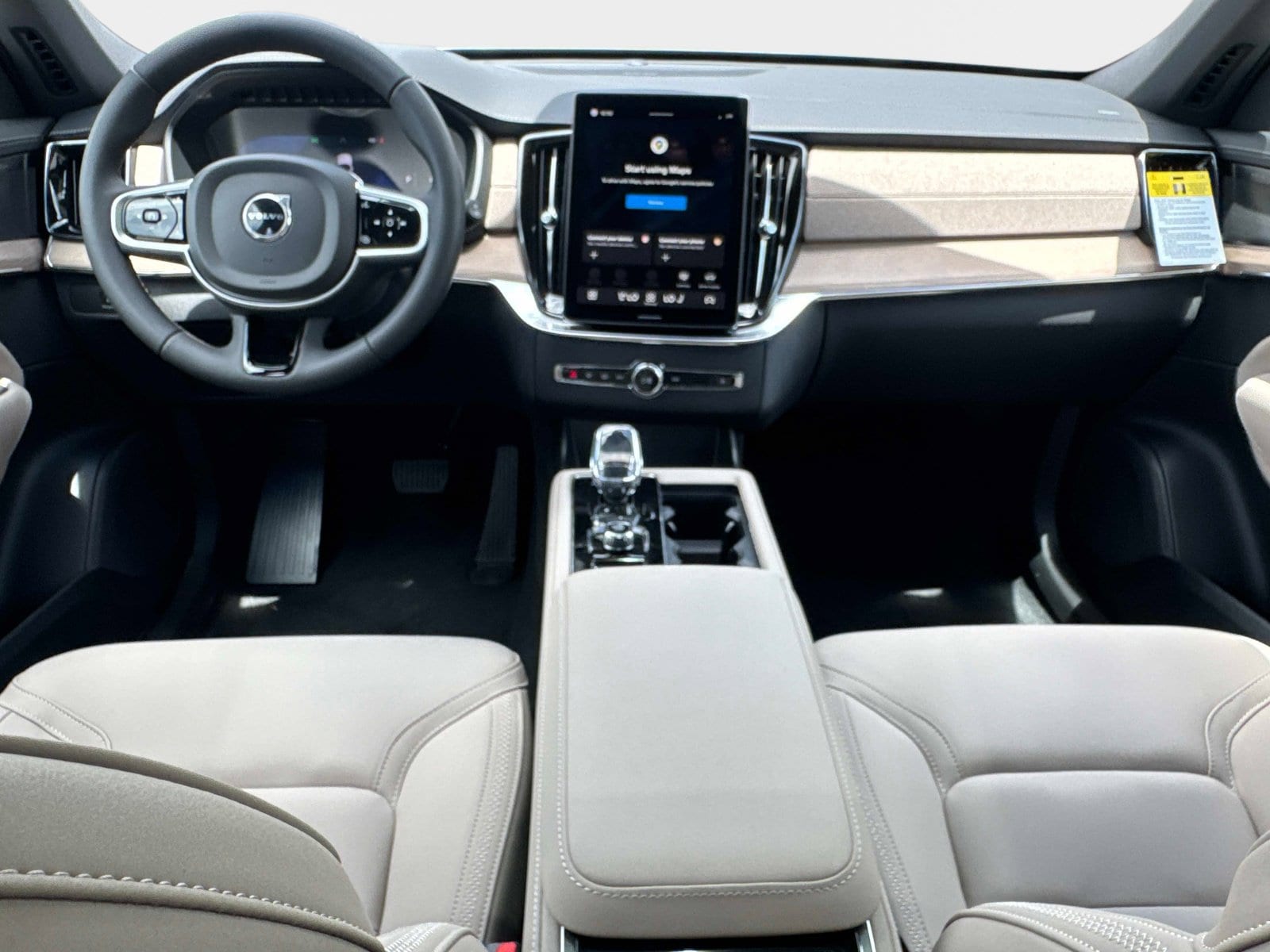 2026 Volvo XC90 Plus - Photo 13