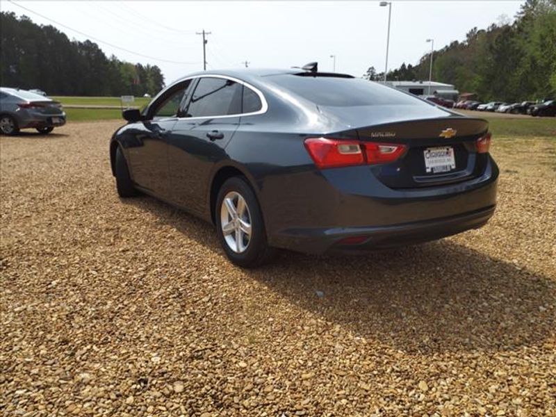 Used 2020 Chevrolet Malibu 1LS with VIN 1G1ZB5ST2LF013929 for sale in Louisville, MS