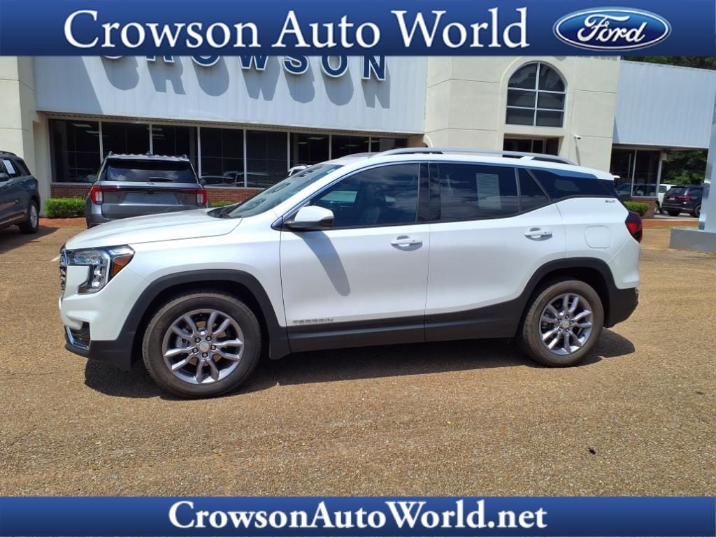 2023 GMC Terrain SLT