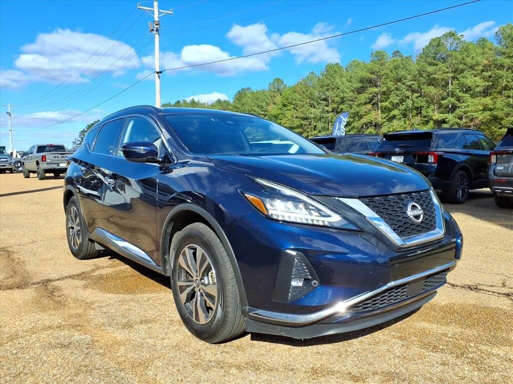Used 2023 Nissan Murano SV SUV