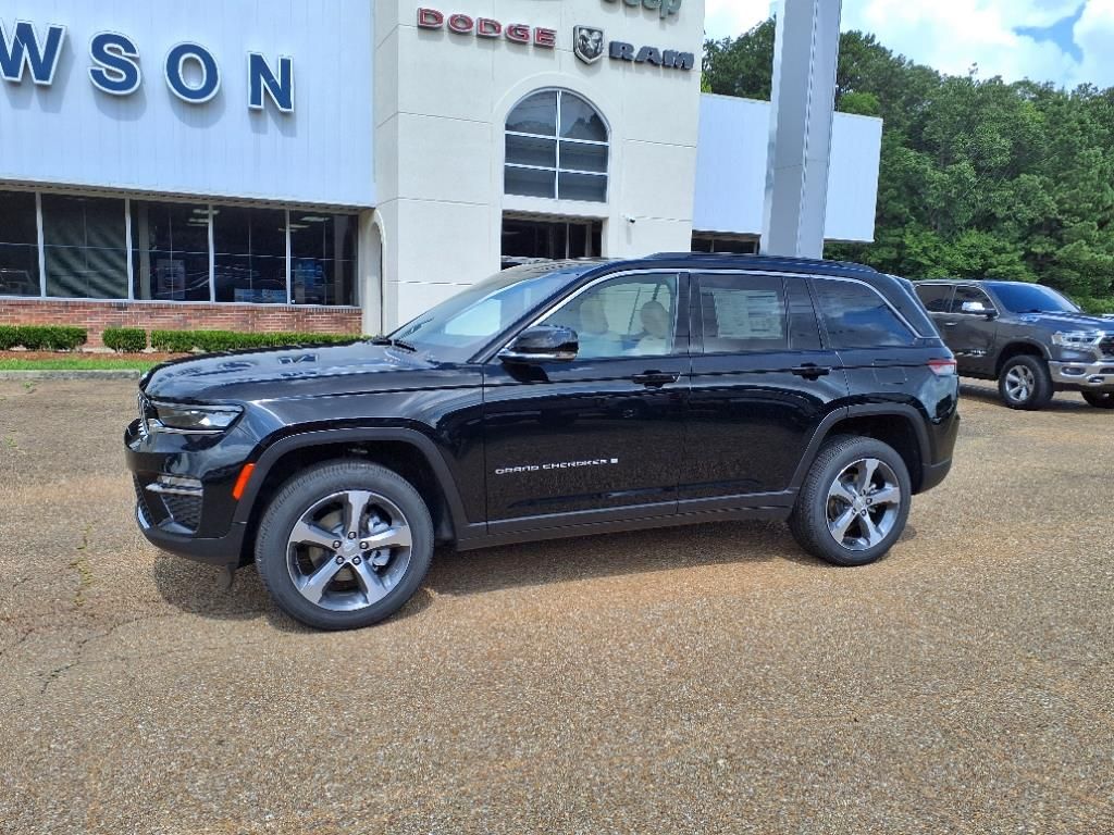 2025 Jeep Grand Cherokee LIMITED 4X2