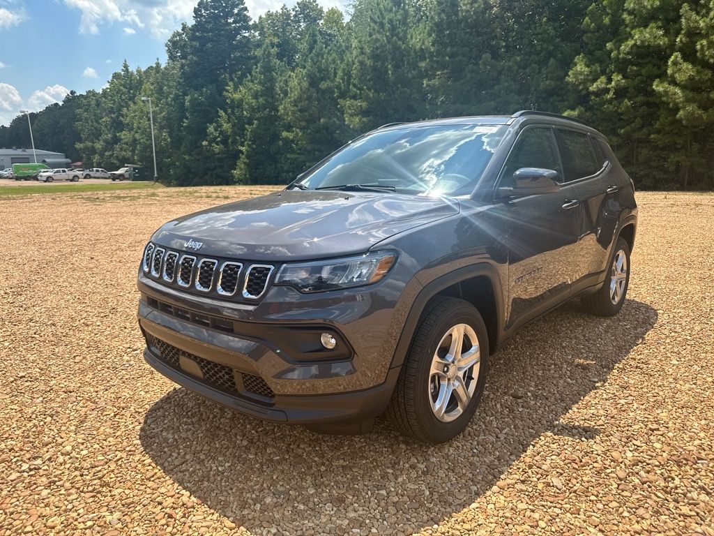 2024 Jeep Compass LATITUDE 4X4