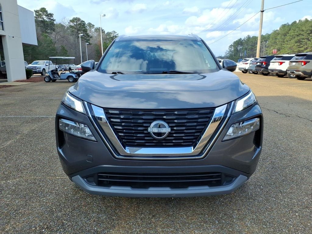 Used 2023 Nissan Rogue SV Sport Utility