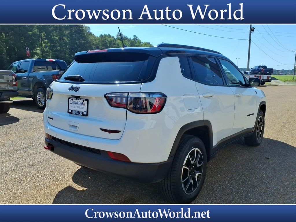 2025 Jeep Compass Trailhawk - Photo 6