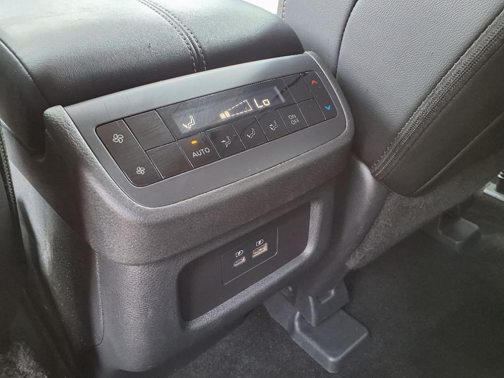 2024 Nissan Pathfinder SL - Photo 18
