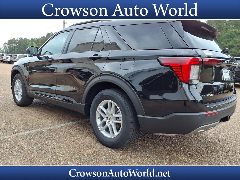 New 2026 Ford Explorer Active Wagon