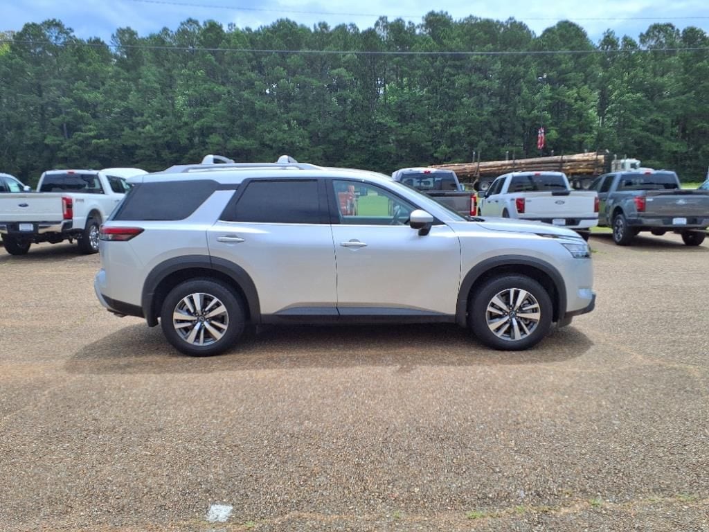 2024 Nissan Pathfinder SL - Photo 5