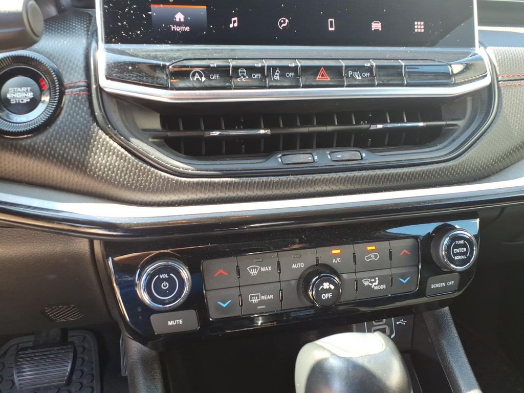 2025 Jeep Compass Trailhawk - Photo 15