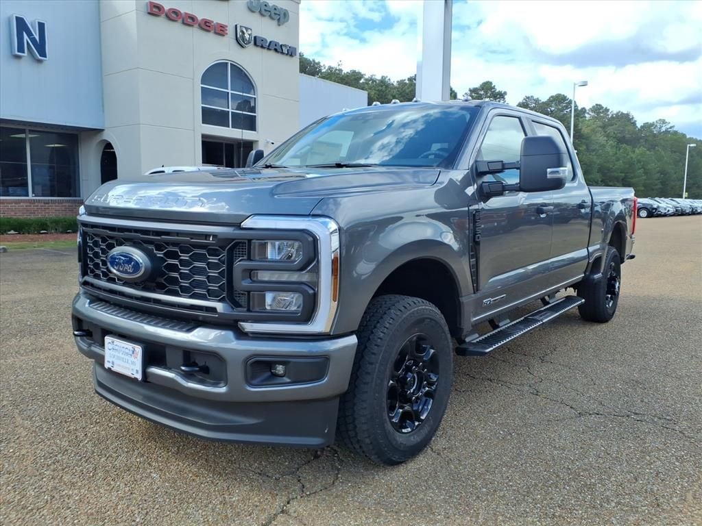 2026 Ford F-250 Super Duty XL's photo