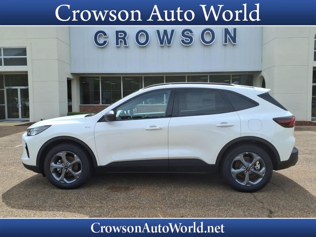 2026 Ford Escape ST-Line FWD's photo
