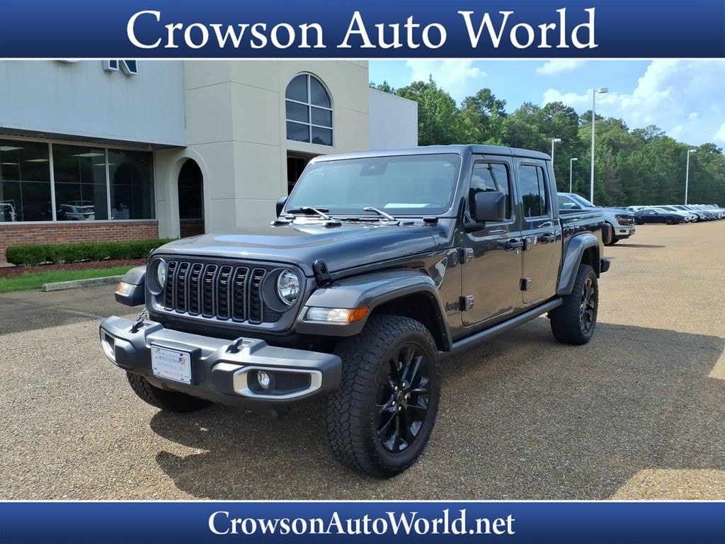 Used 2024 Jeep Gladiator Sport S Crew Cab