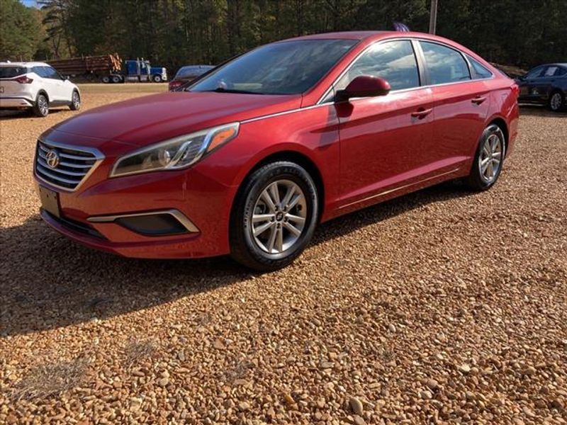 Used 2017 Hyundai Sonata  with VIN 5NPE24AF9HH458919 for sale in Louisville, MS