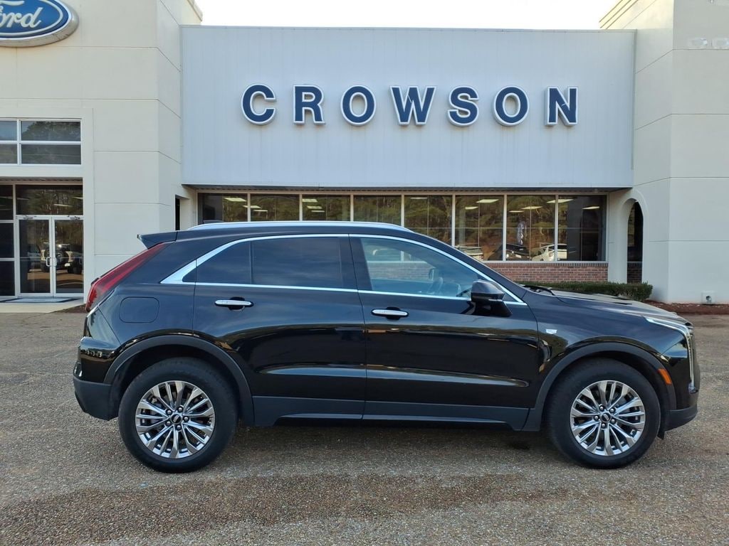 Used 2024 Cadillac XT4 AWD Premium Luxury Sport Utility