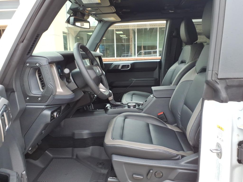 2025 Ford Bronco 4-Door Outer Banks - Photo 17