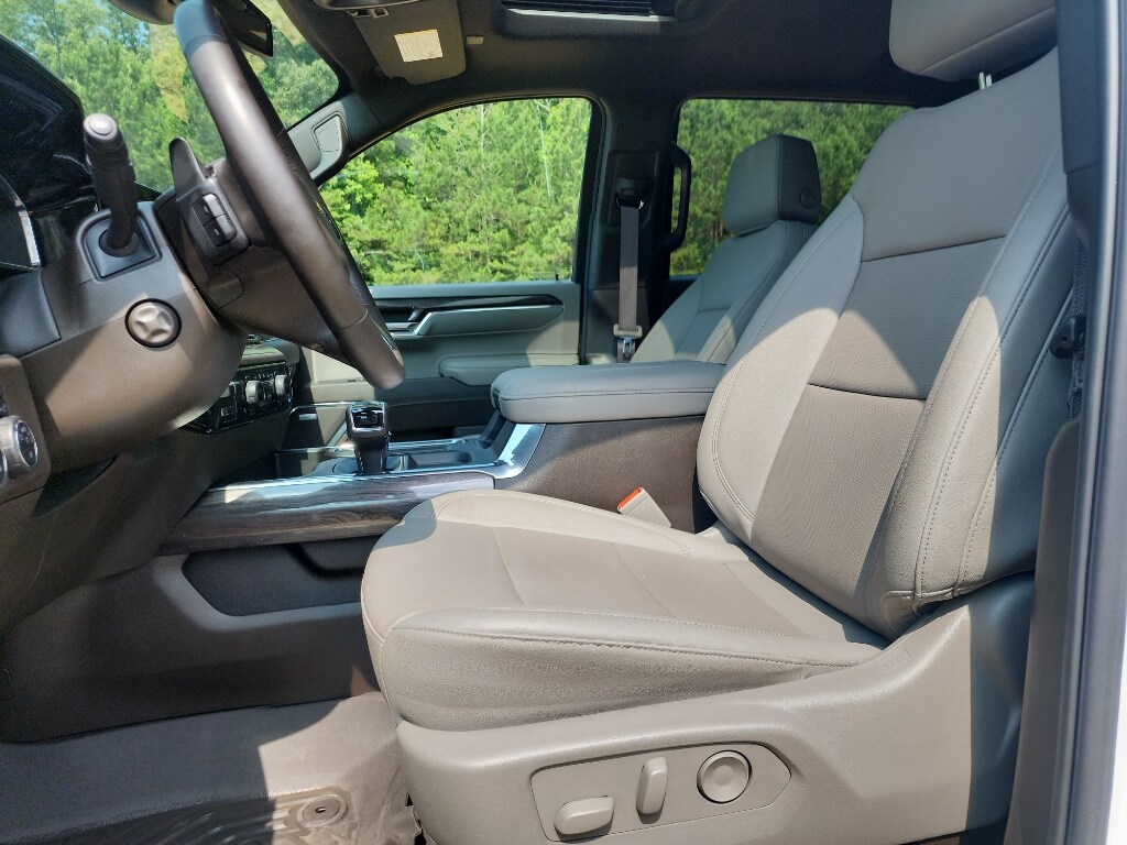 2024 Chevrolet Silverado 1500 LTZ - Photo 10