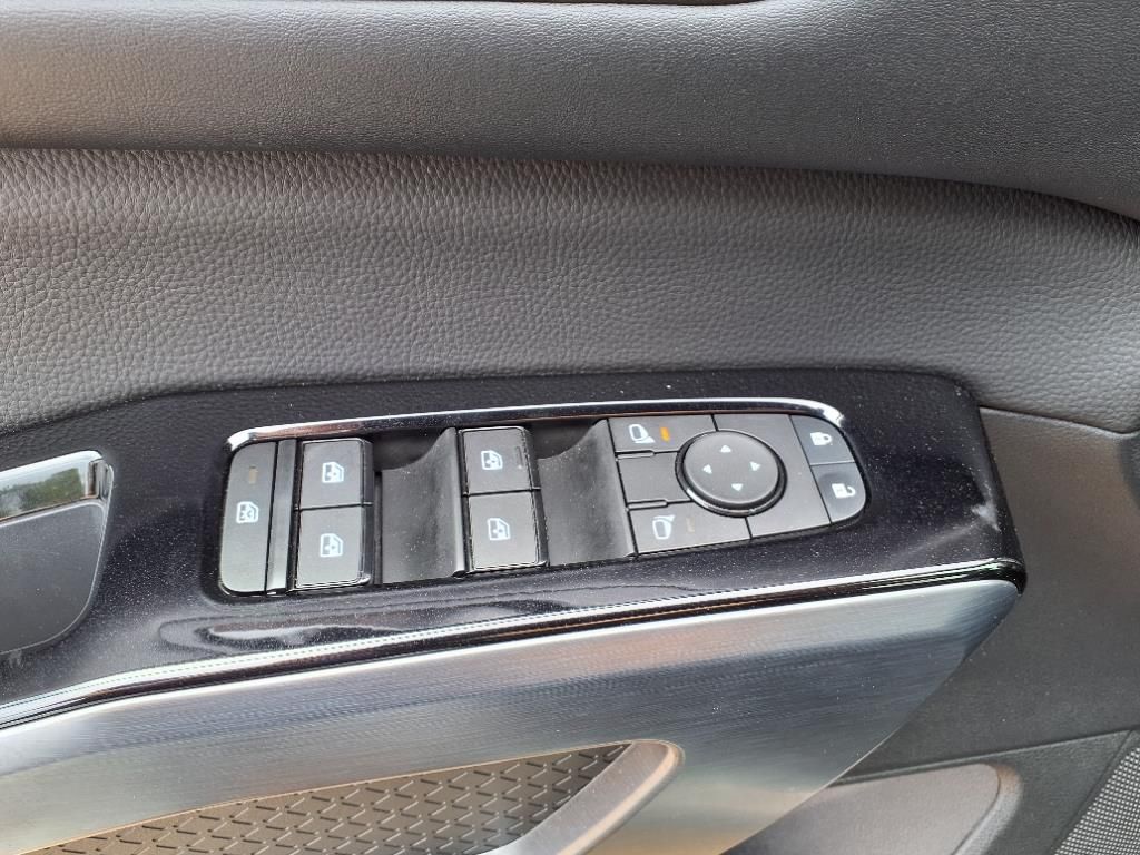 2024 Nissan Pathfinder SL - Photo 10
