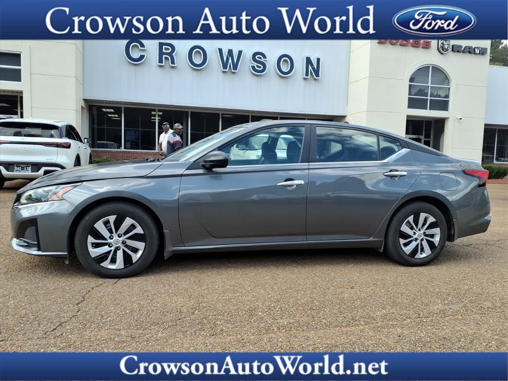 2025 Nissan Altima S