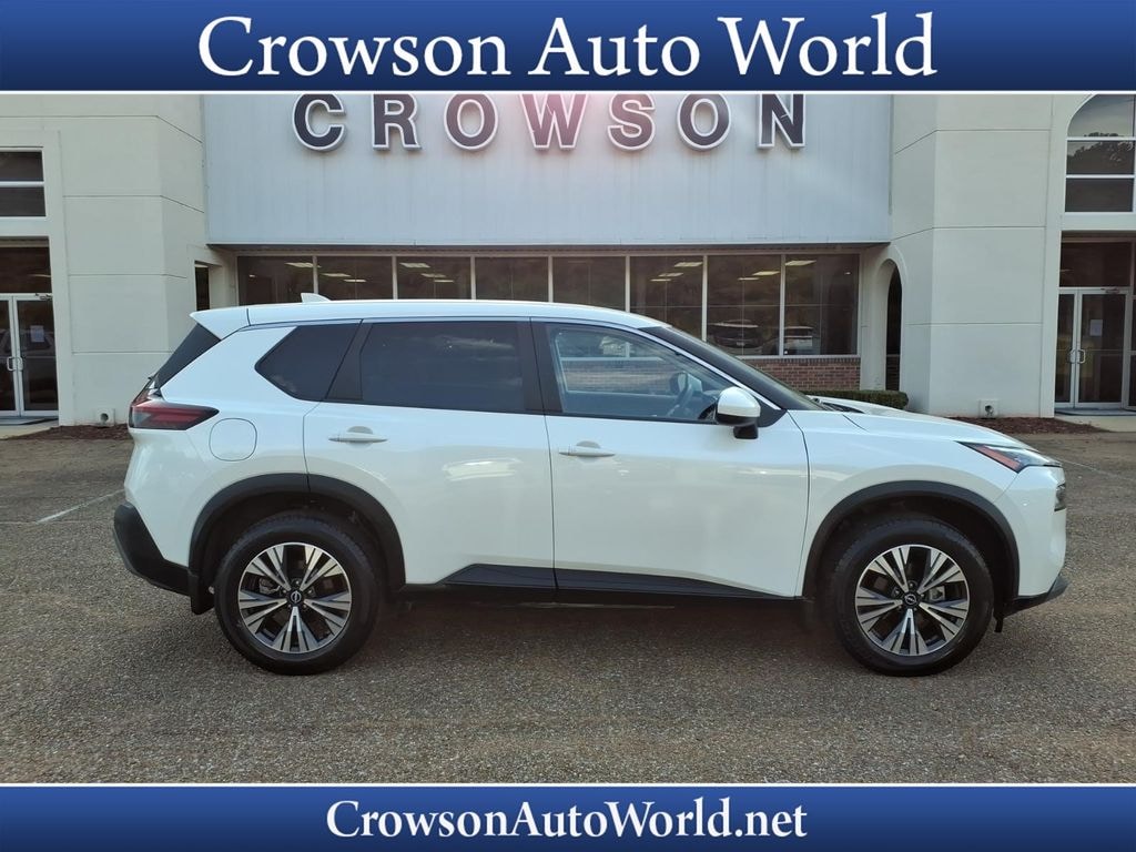 Used 2023 Nissan Rogue SV Sport Utility