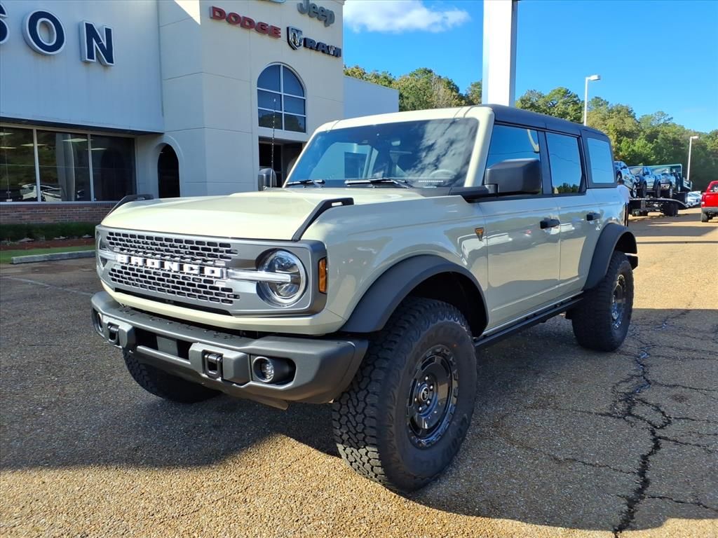2025 Ford Bronco 4-Door Badlands's photo