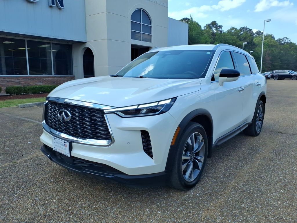 2025 INFINITI QX60 LUXE AWD's photo