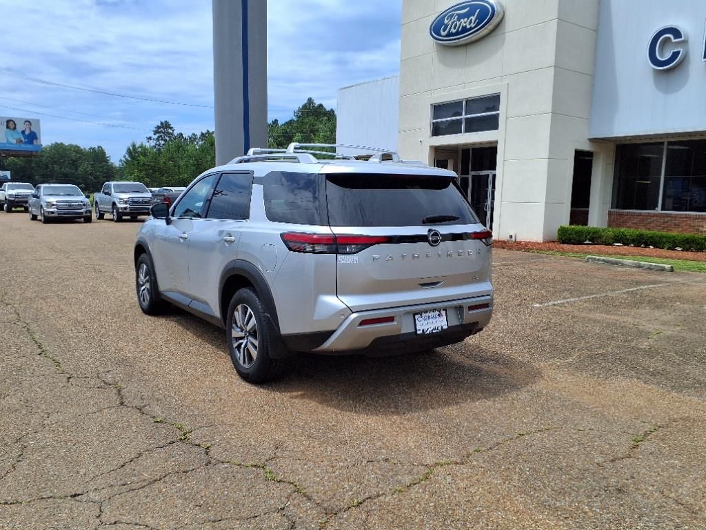 2024 Nissan Pathfinder SL - Photo 8