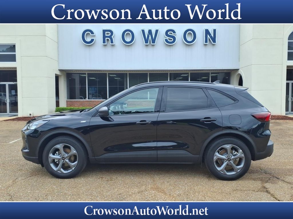 2025 Ford Escape ST-Line FWD's photo
