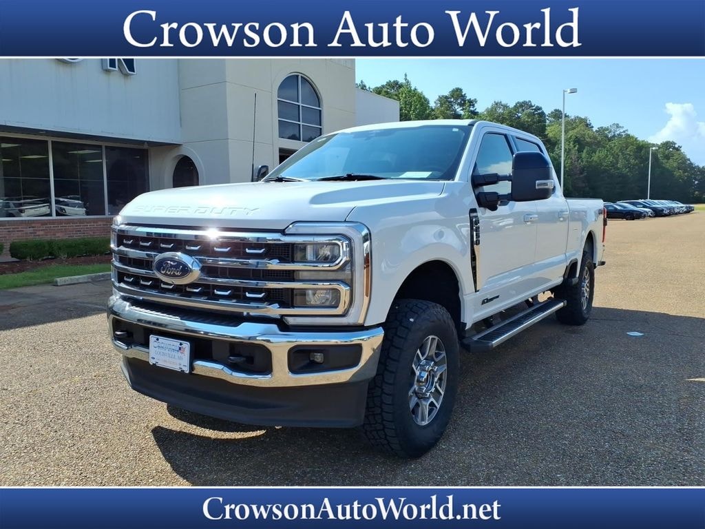 Used 2025 Ford F-250 Lariat Crew Cab
