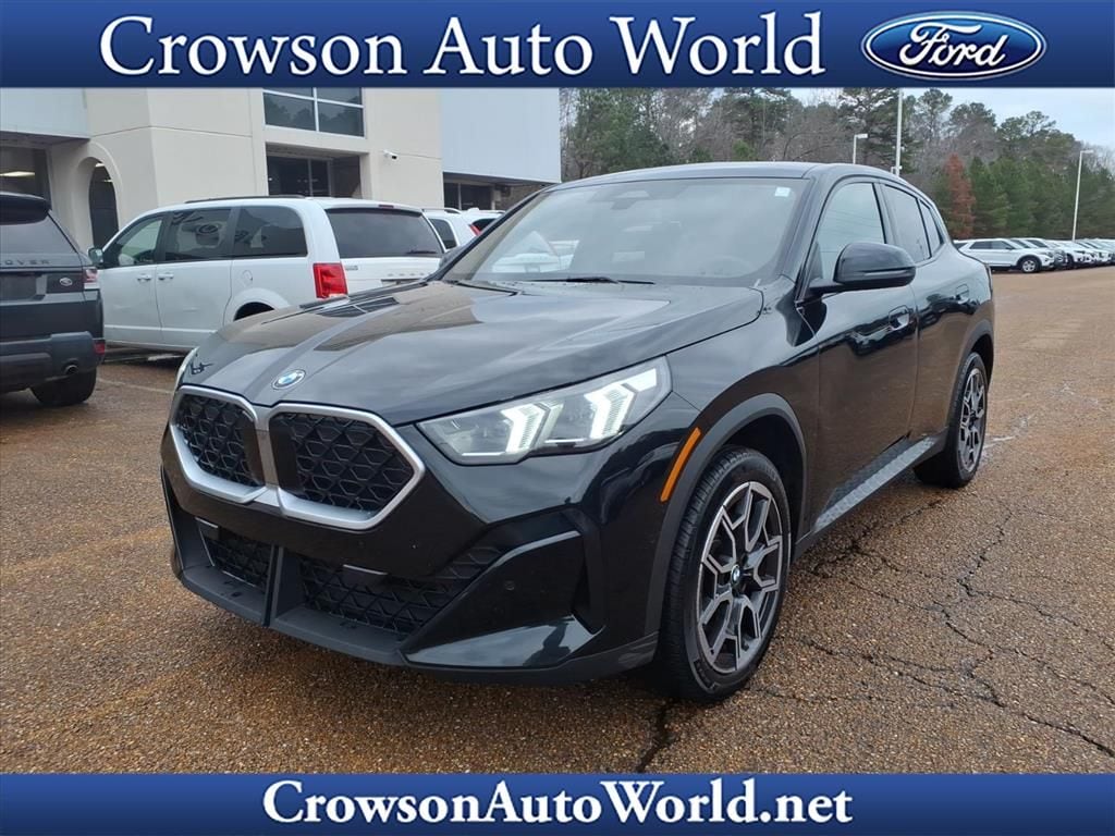 2025 BMW X2 28i's photo