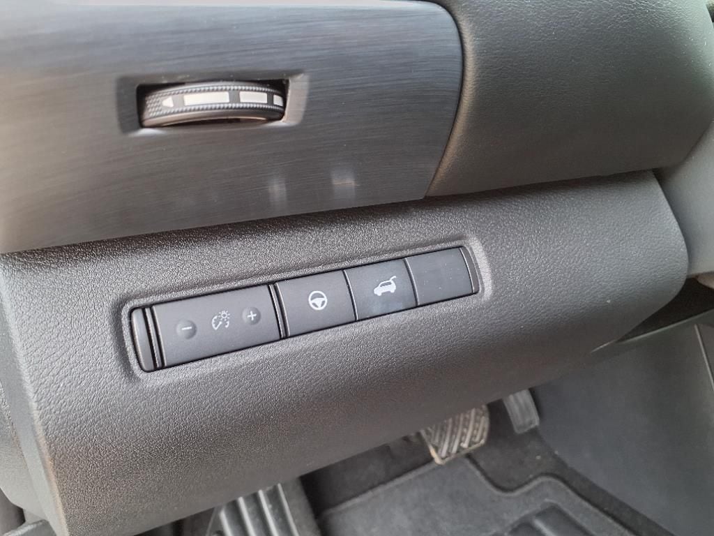 2024 Nissan Pathfinder SL - Photo 11